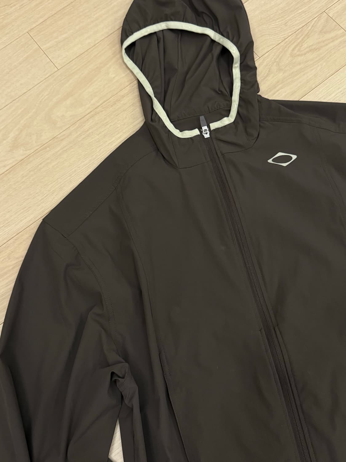 미스치프 롬버스 라이트웨이트 트랙 자켓 바람막이 브라운 상품이미지2