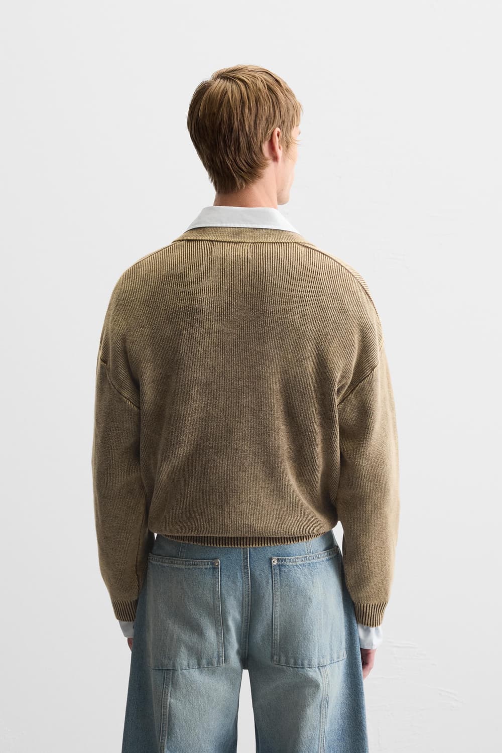 지라 에디션 워시드 이펙트 카라 헨리넥 니트  상품이미지3