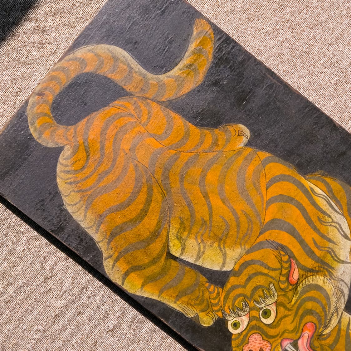Antique Tibetan Tiger Wood Panel Paintin 상품이미지5