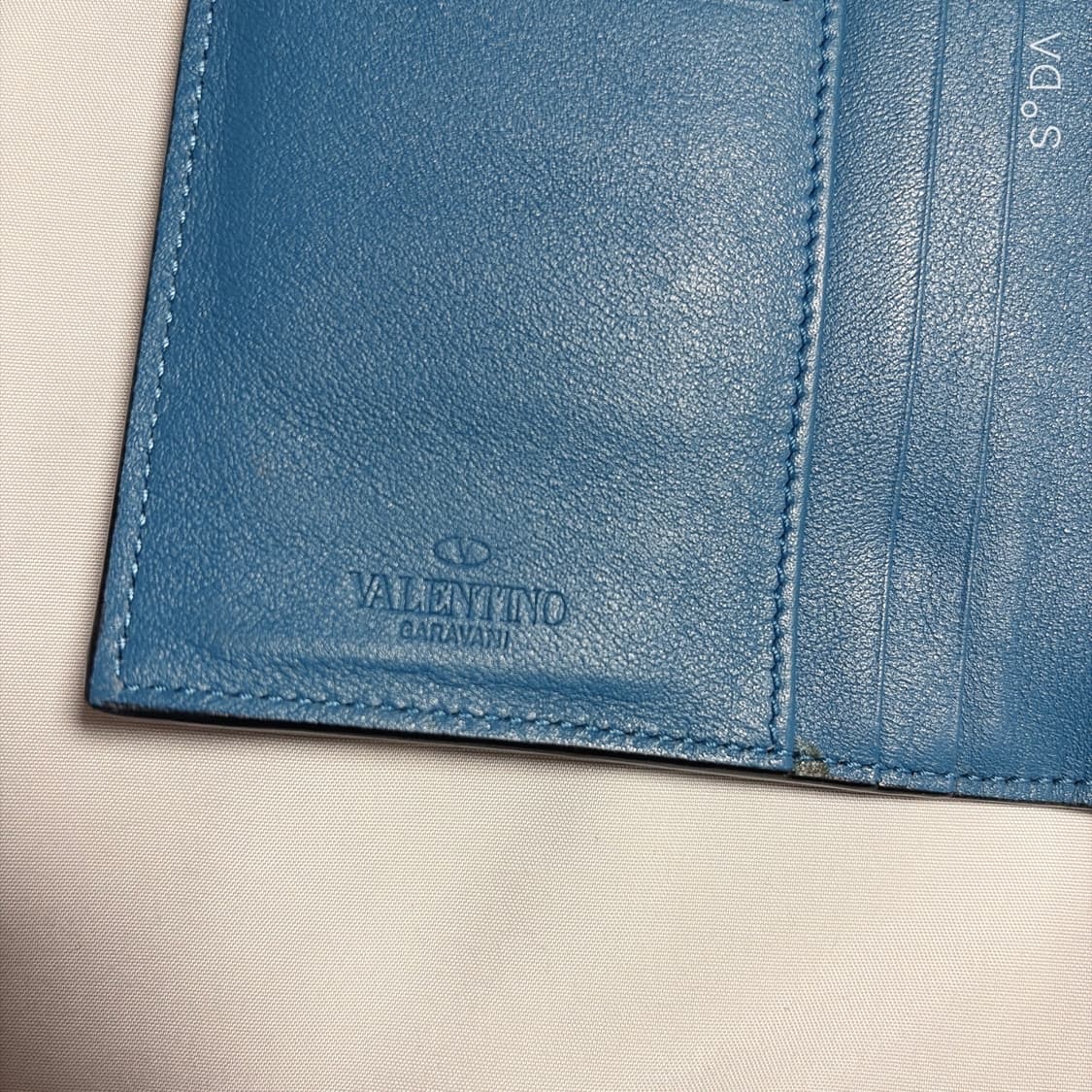 발렌티노 블랙 장지갑 상품이미지5