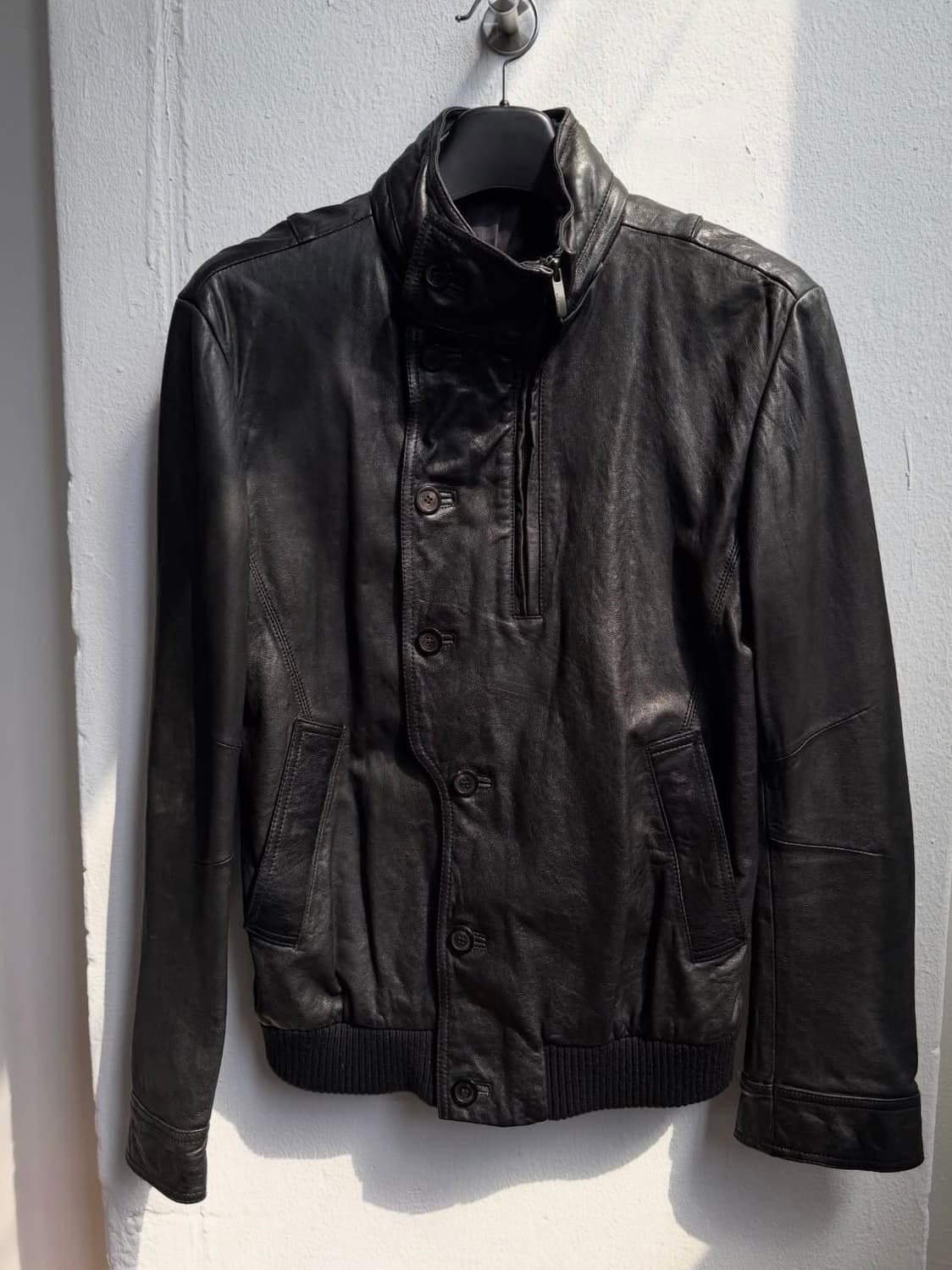 솔리드 옴므 레더 자켓 삽니다 상품이미지1