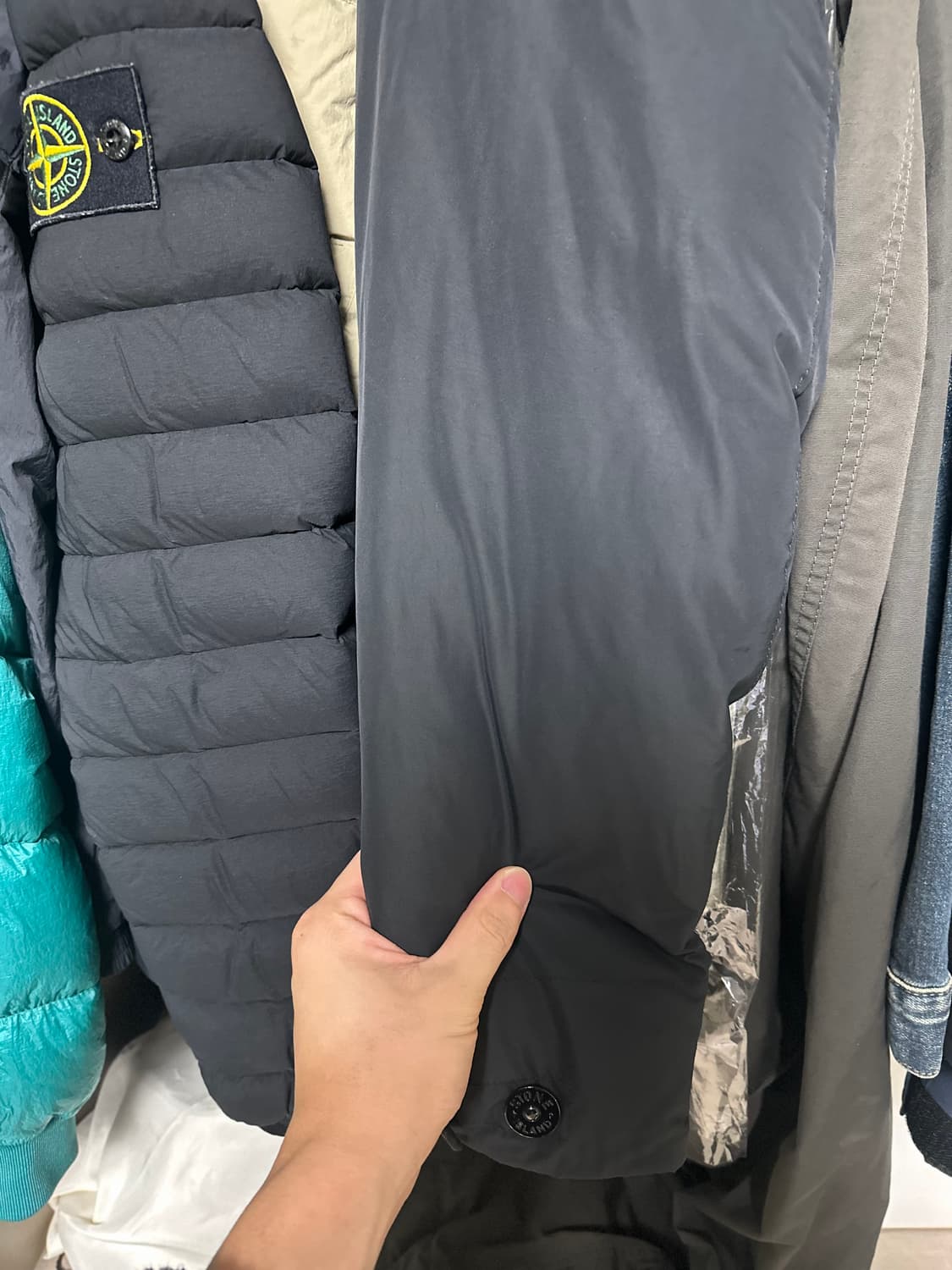 스톤아일랜드 코요테퍼 마이크로랩스 다운패딩 상품이미지7