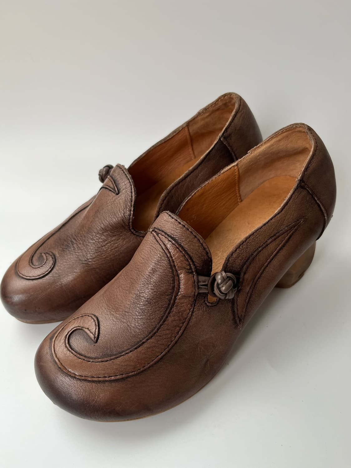 Vintage shoes 상품이미지1