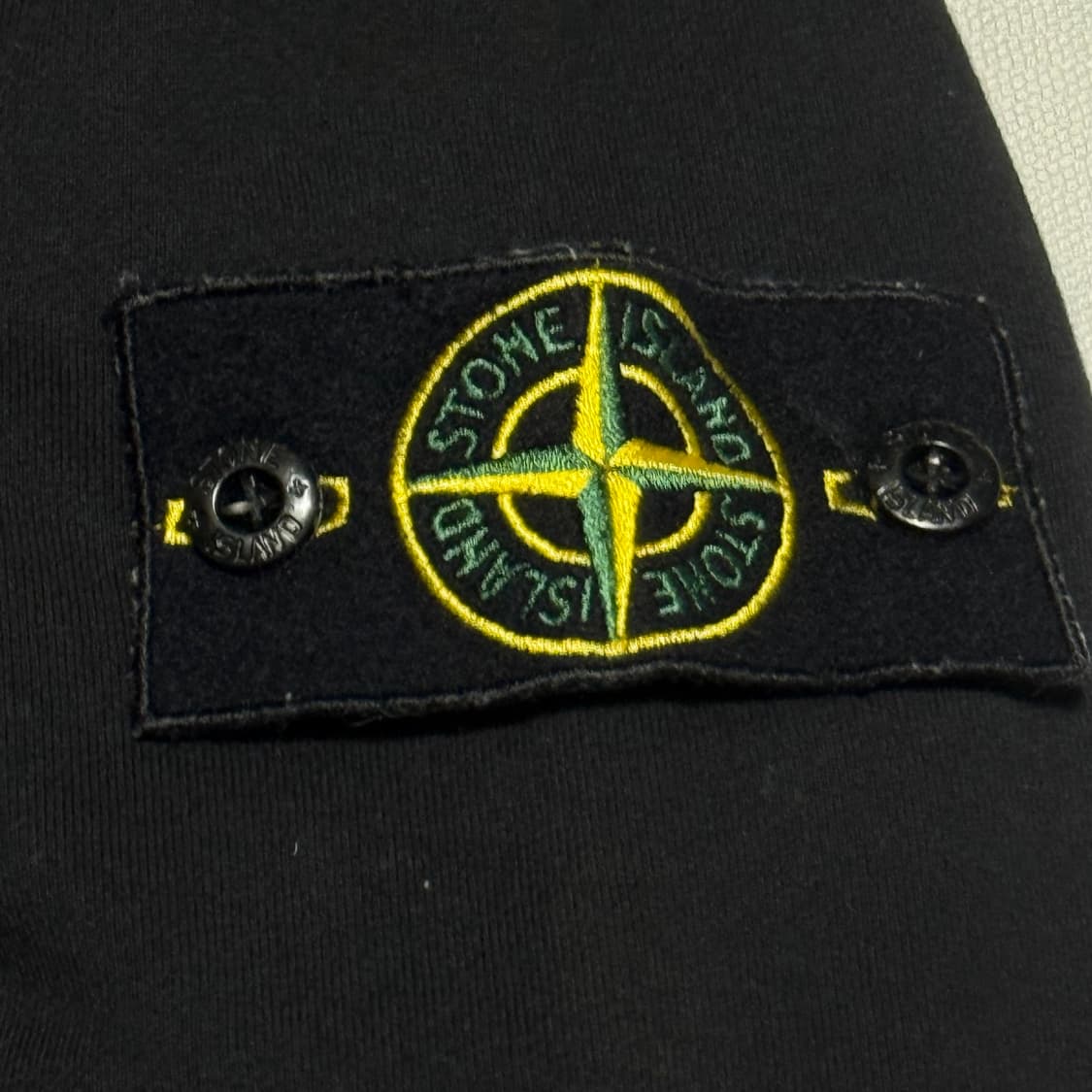 Stone Island 정품 패치와펜 후드티 블랙 상품이미지4