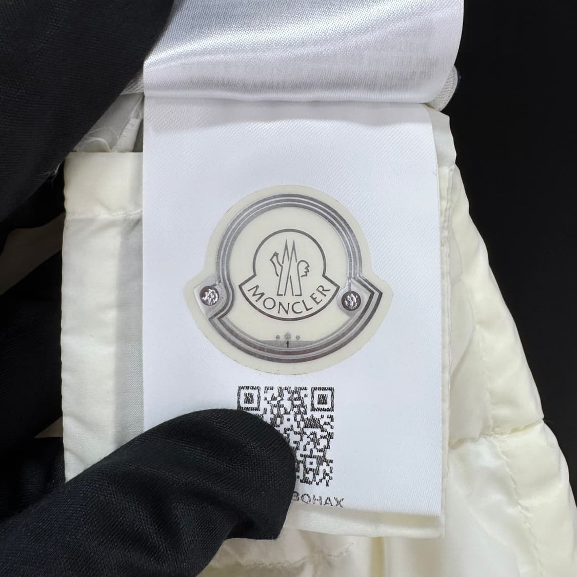 [M사이즈] 몽클레어 트리콧 여성 니트패딩 아이보리 상품이미지10