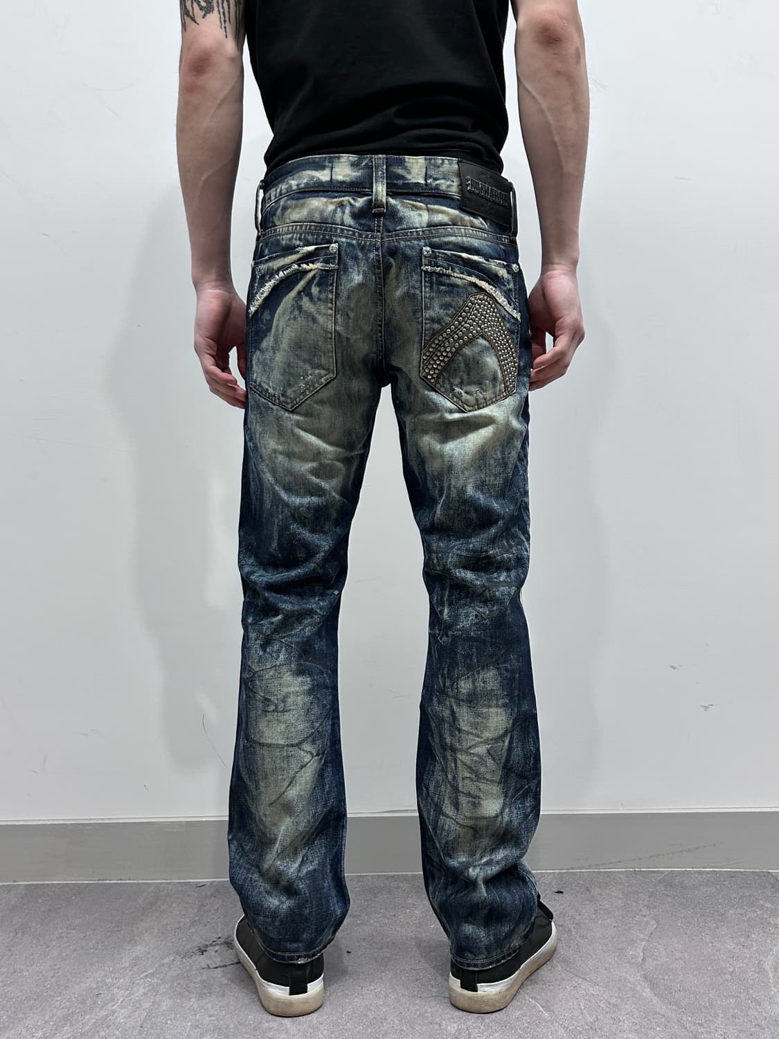 버커루 블리치 워시드 디스트레스드 데님 팬츠 상품이미지3