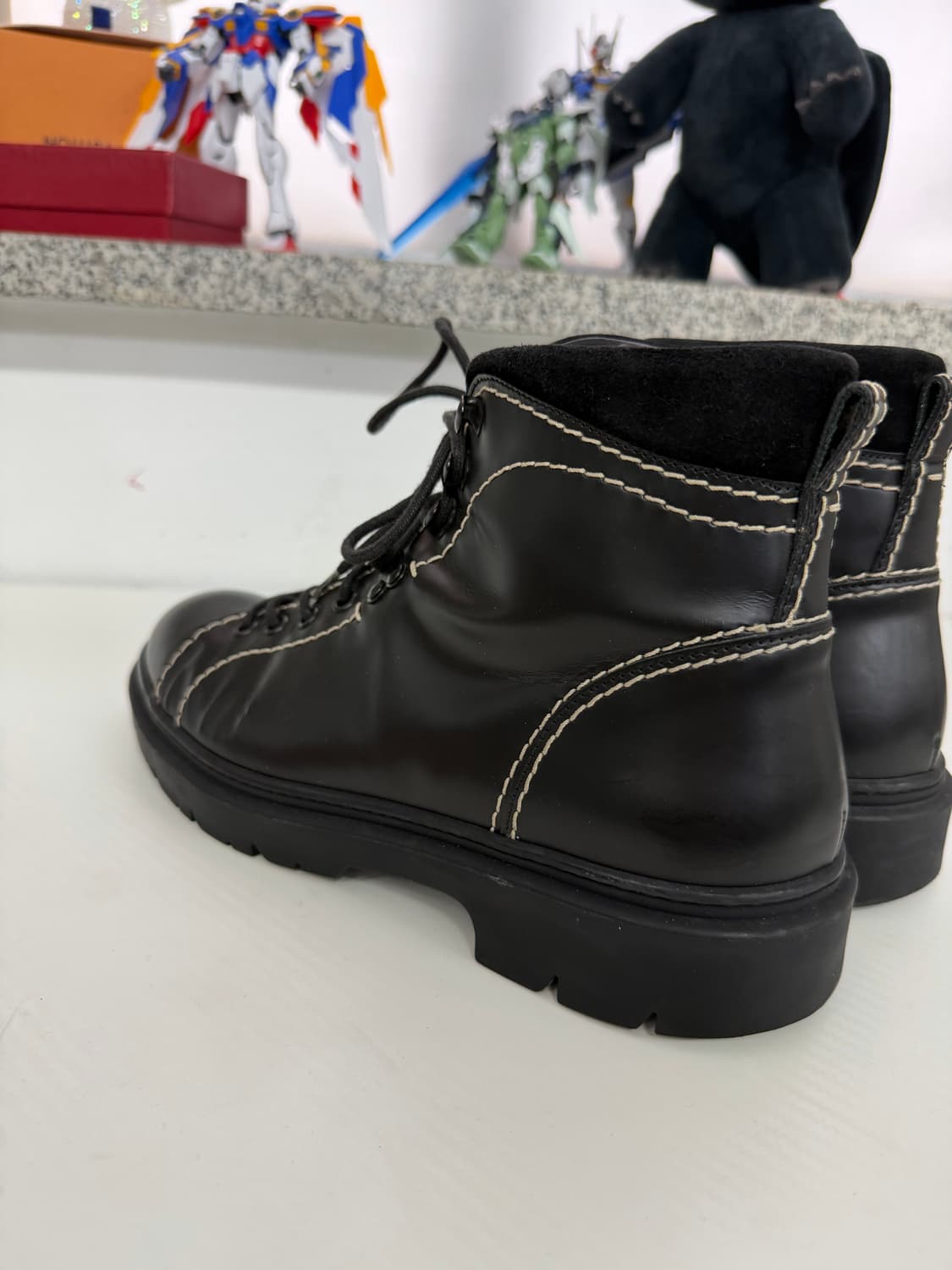 정품) 루이비통 남성 레이스업 몽키부츠 5 상품이미지7