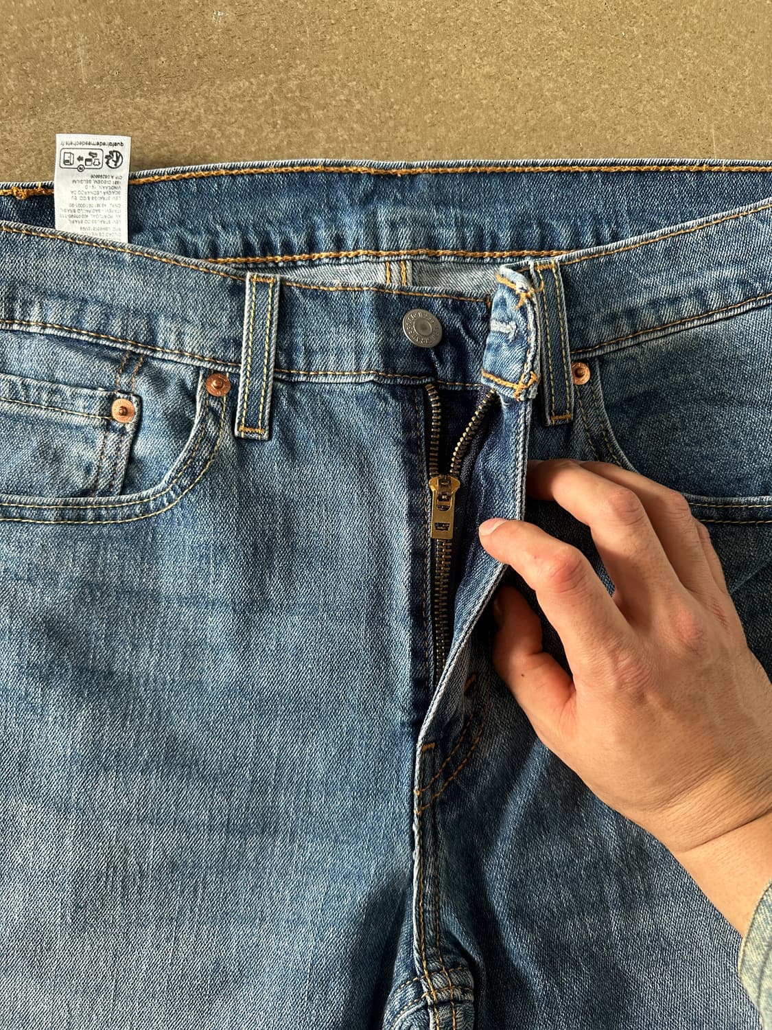 Levis 502 레귤러 테이퍼드 데님 팬츠 상품이미지4