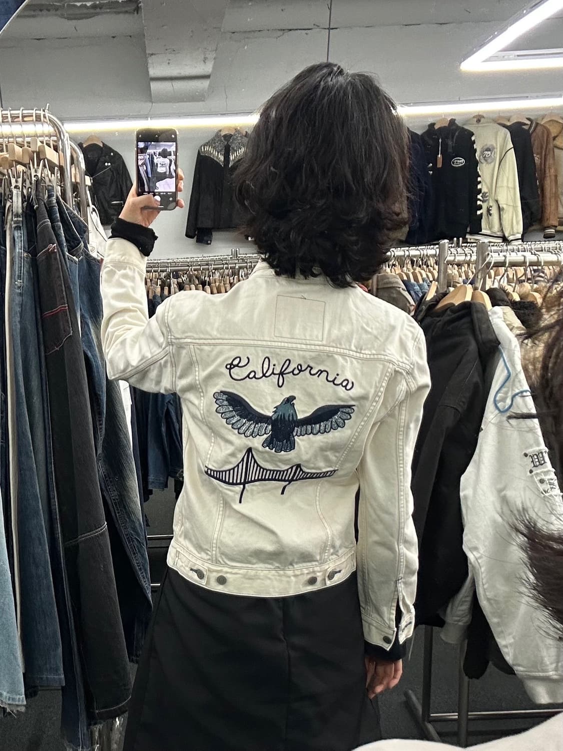 S)리바이스 빈티지 등판 독수리 자수 화이트 트러커 자켓 상품이미지2