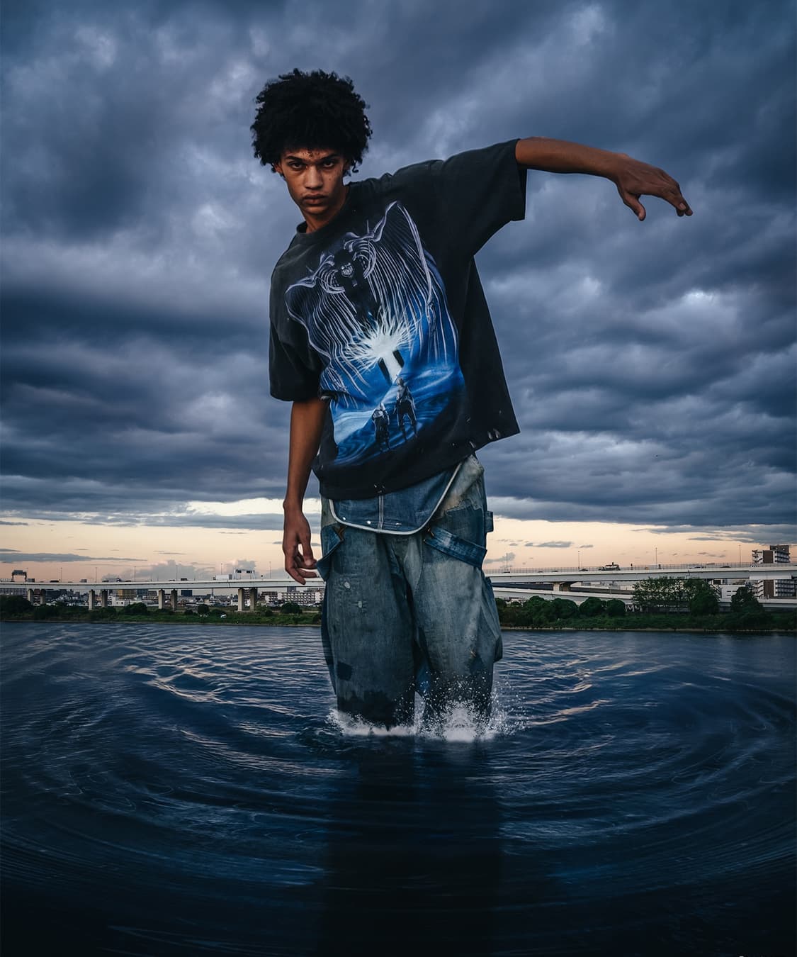 [새상품/XXL] 세인트미카엘 X 진격의 거인 반팔 티셔츠 블랙 상품이미지3