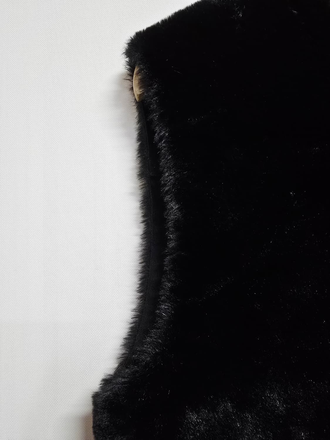 jj지고트 블랙 퍼 조끼 상품이미지4