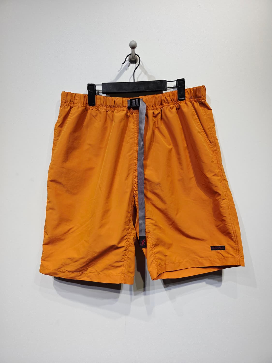 그라미치(GRAMICCI) 폴리 숏팬츠 반바지 머스타드 상품이미지2