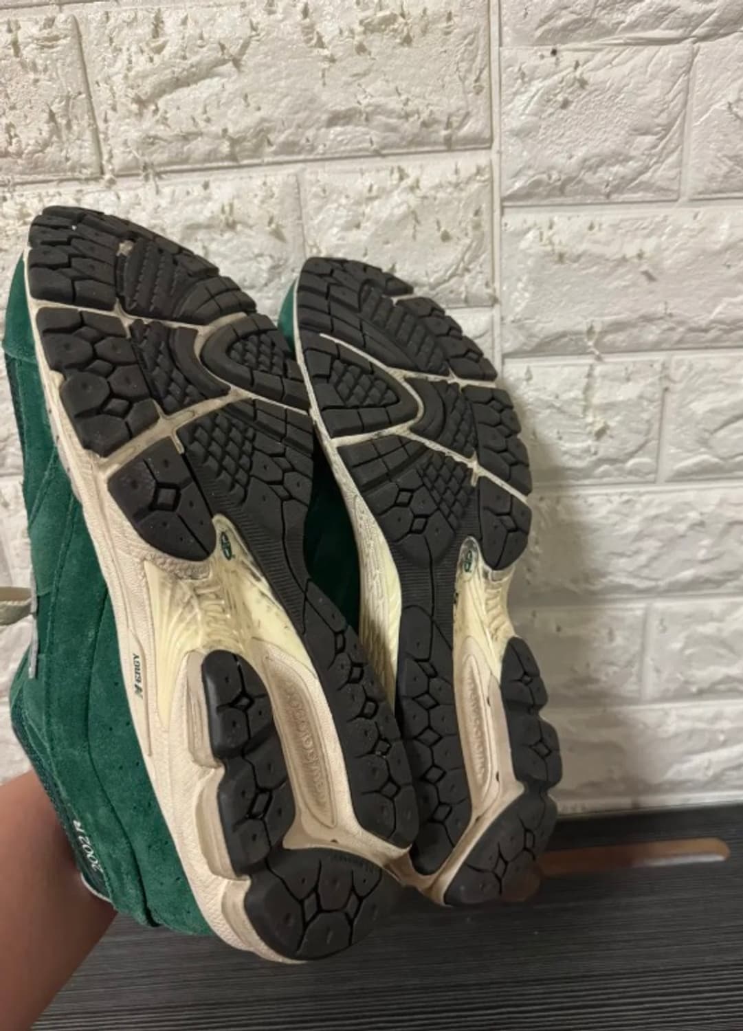 [290] 뉴발란스 2002R 나이트워치 그린 상품이미지2