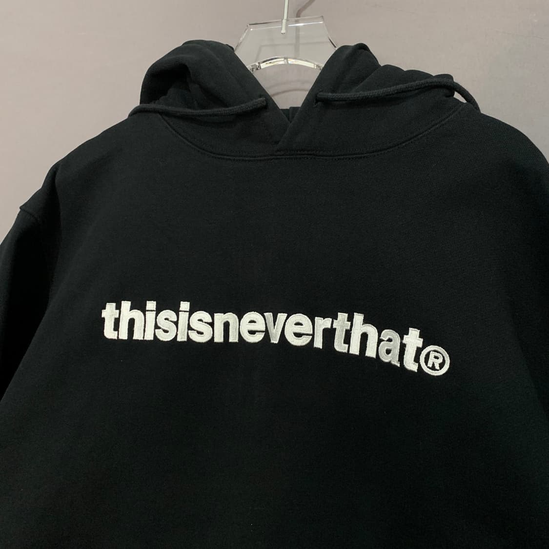 L 디스이즈네버댓 로고 레터링 자수 오버핏 기모 후드티 상품이미지3