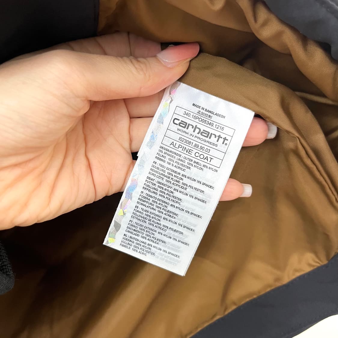 칼하트 WIP 알파인 코트 블랙 패딩 자켓 상품이미지7