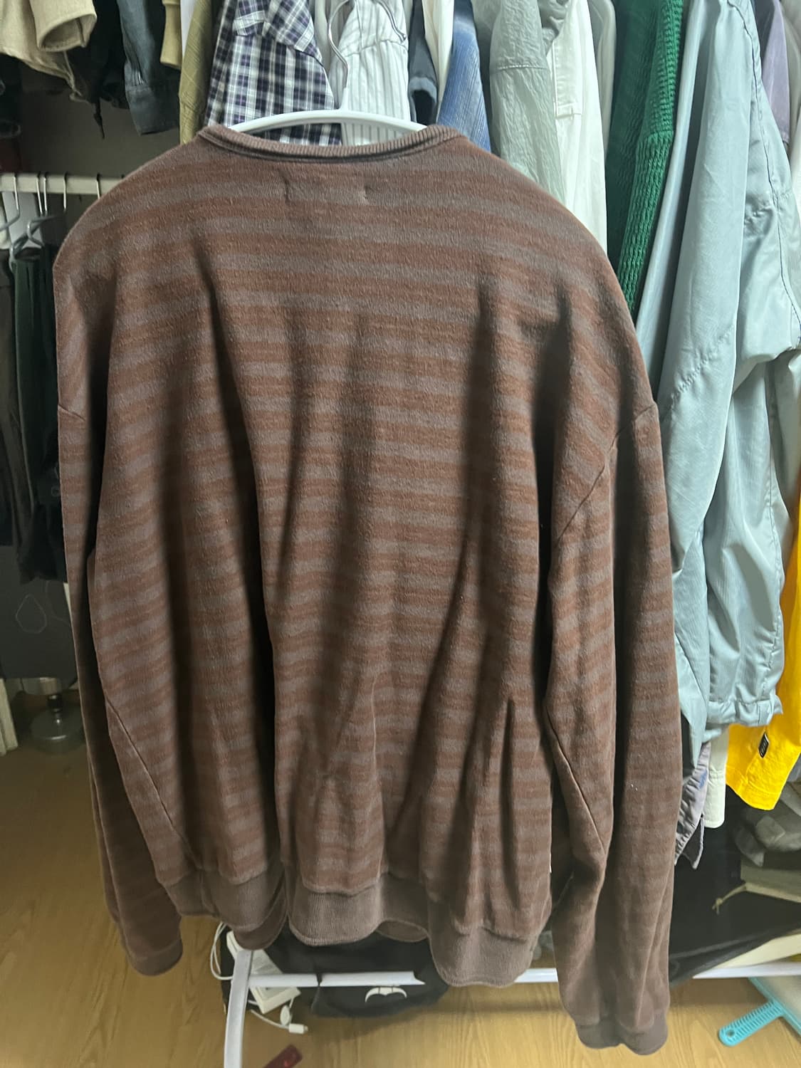 해칭룸 스트라이프 가디건 브라운 레드 상품이미지2