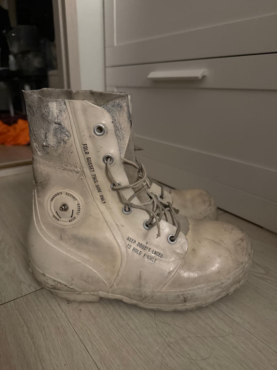 바타 버니부츠 화이트 10r 상품이미지2