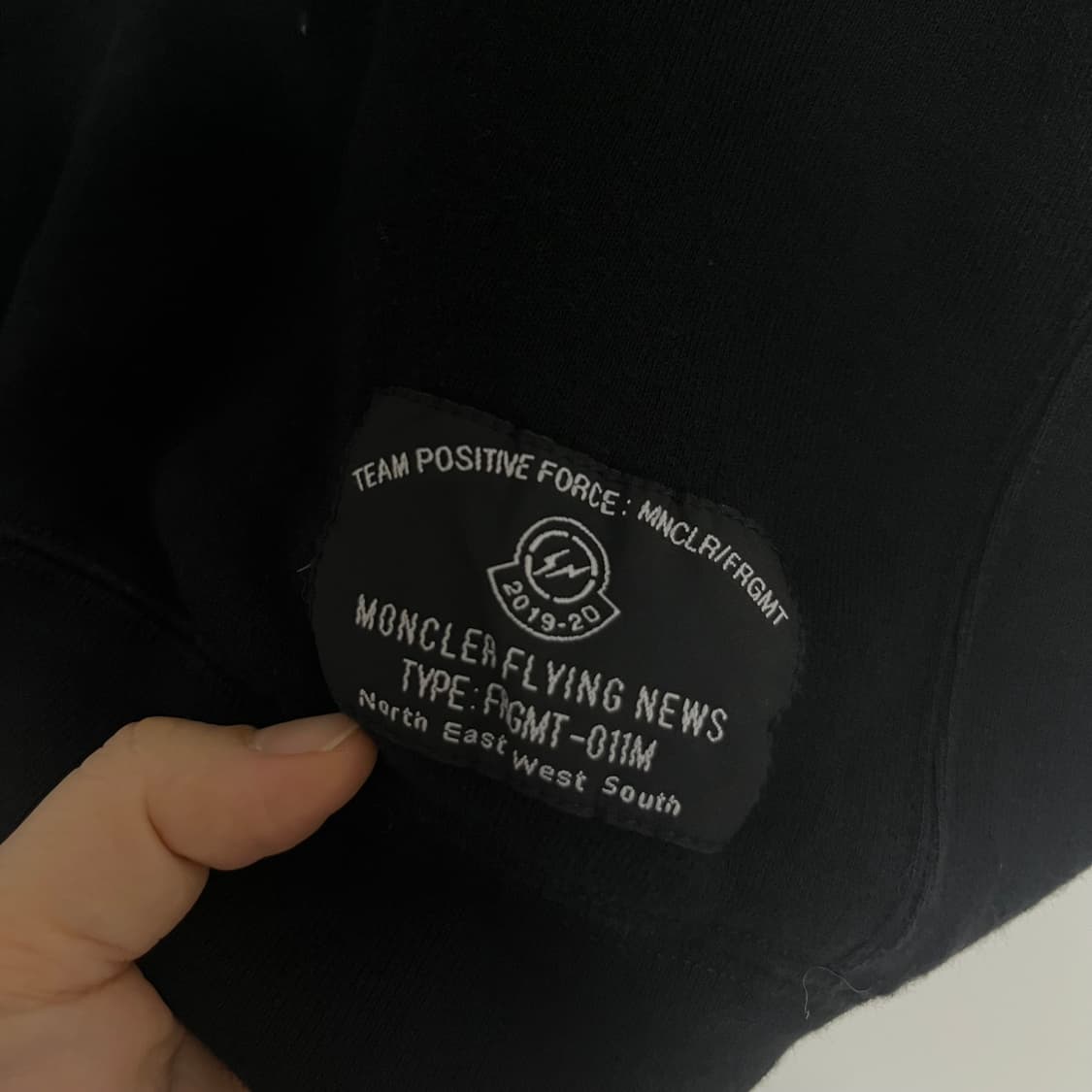몽클레어 프라그먼트 뉴스 후드티 블랙 s 상품이미지6