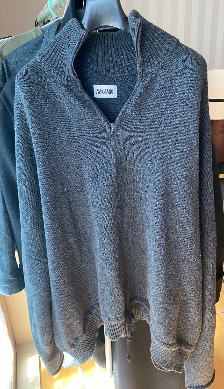 MAGLIANO 하프집업 백레터링 울 니트 상품이미지4