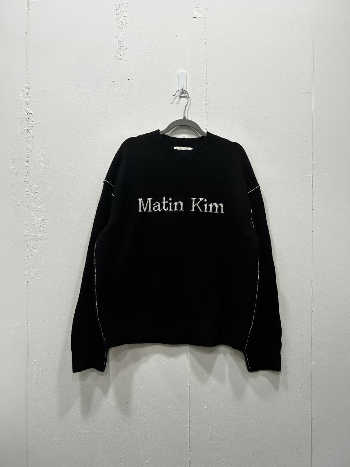 마뗑킴 라인배색 블랙 니트 남녀공용 M 상품이미지4