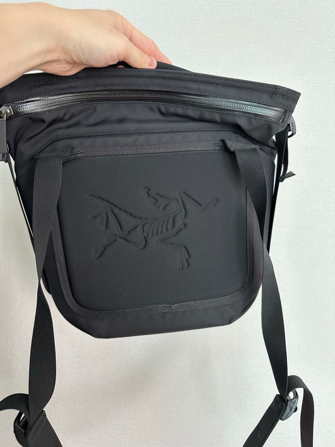 아크테릭스 아로8 숄더백 블랙 상품이미지2