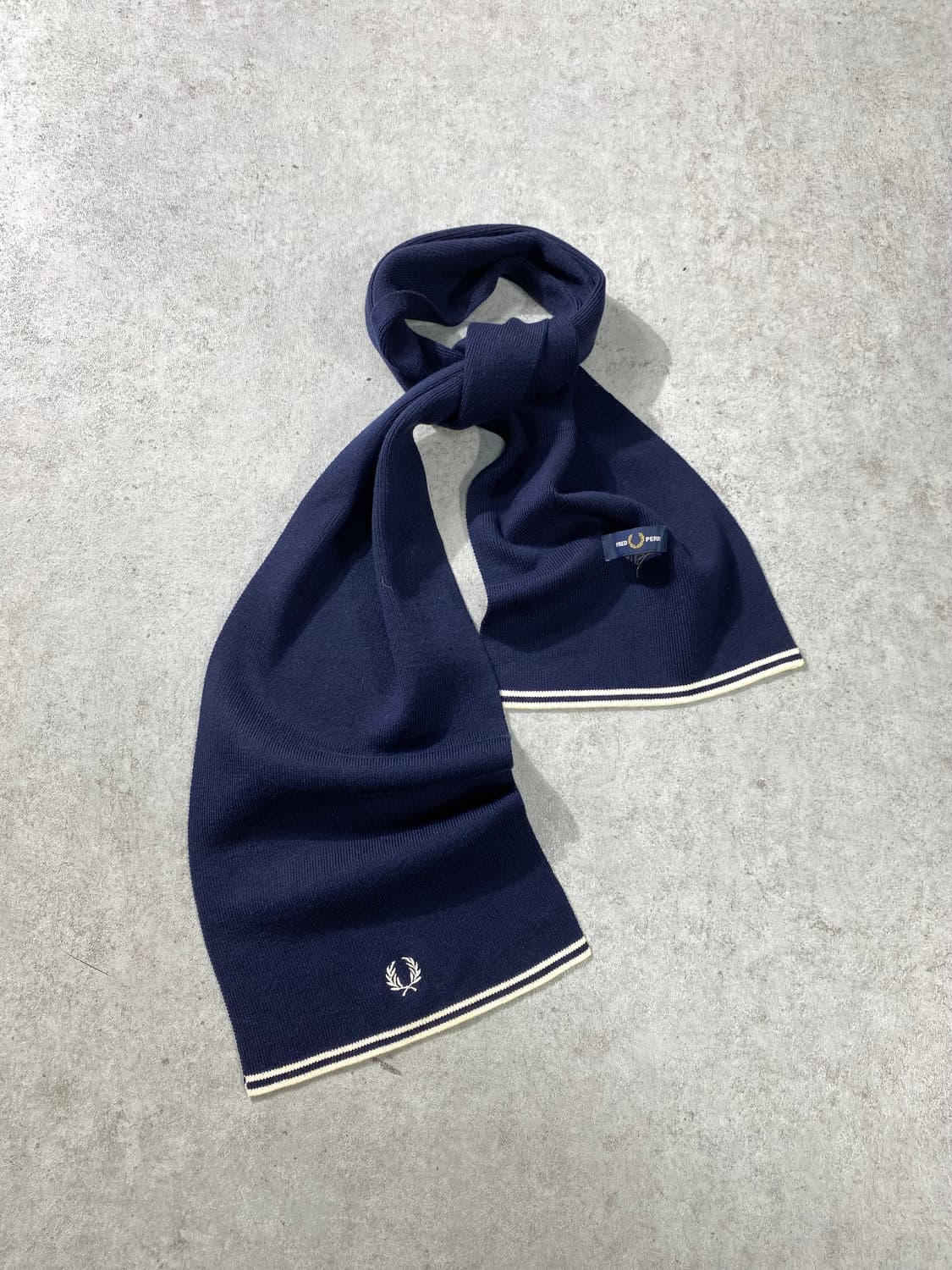 [152cm] Fred Perry 프레드 페리 네이비 머플러 상품이미지1