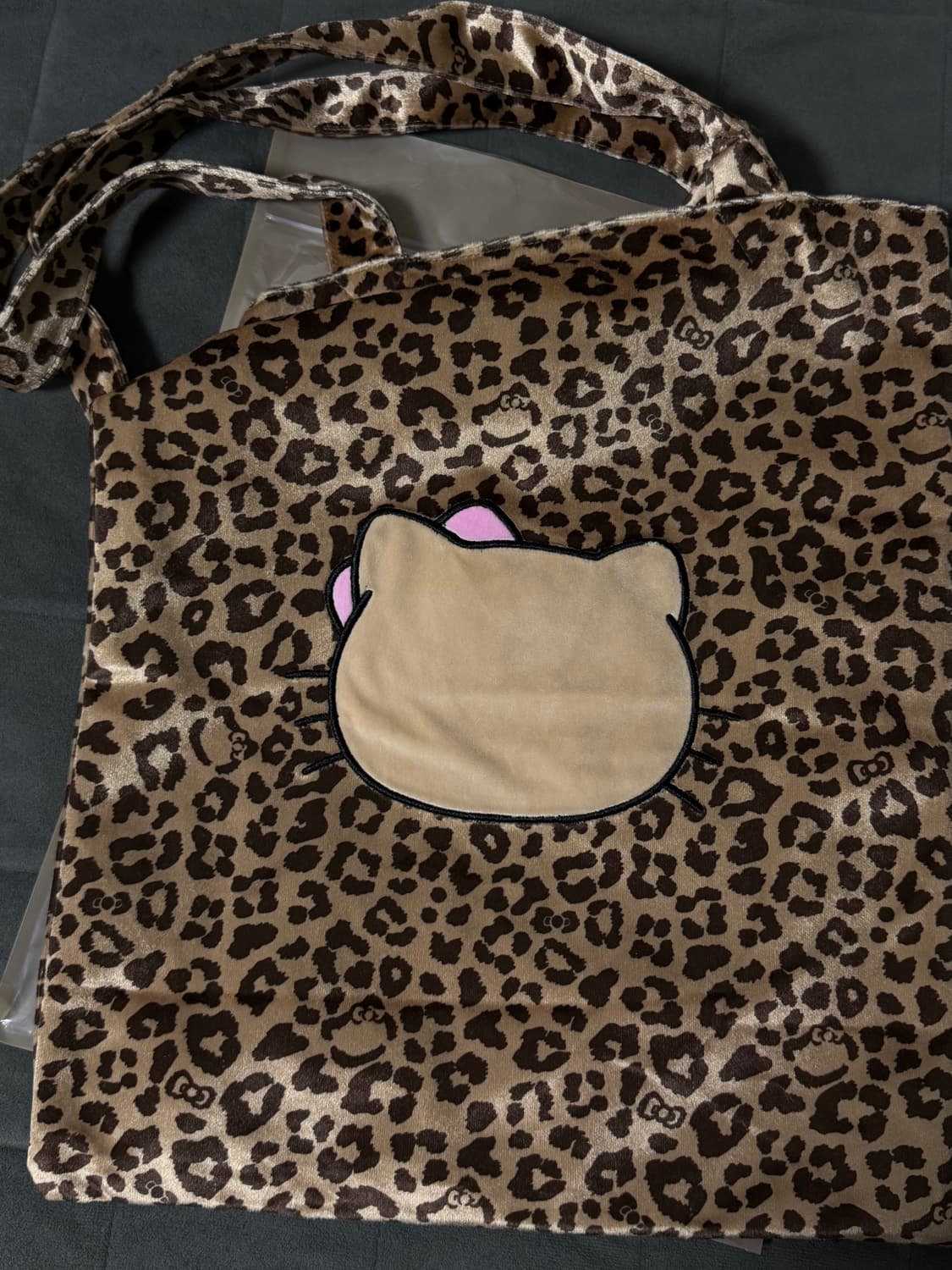 tbh 키티 레오파드 숄더백 (새상품 포장,택ㅇ) 상품이미지2