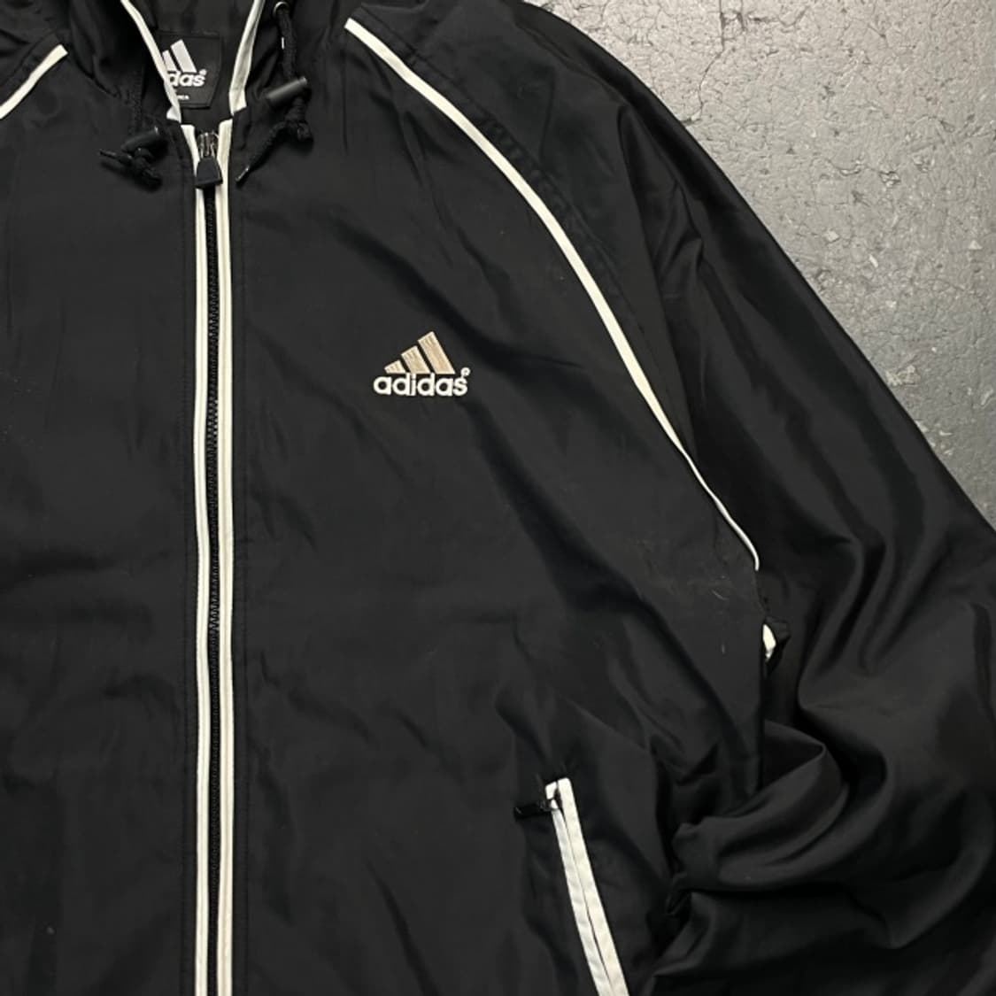 105 아디다스 올드스쿨 바람막이 상품이미지2