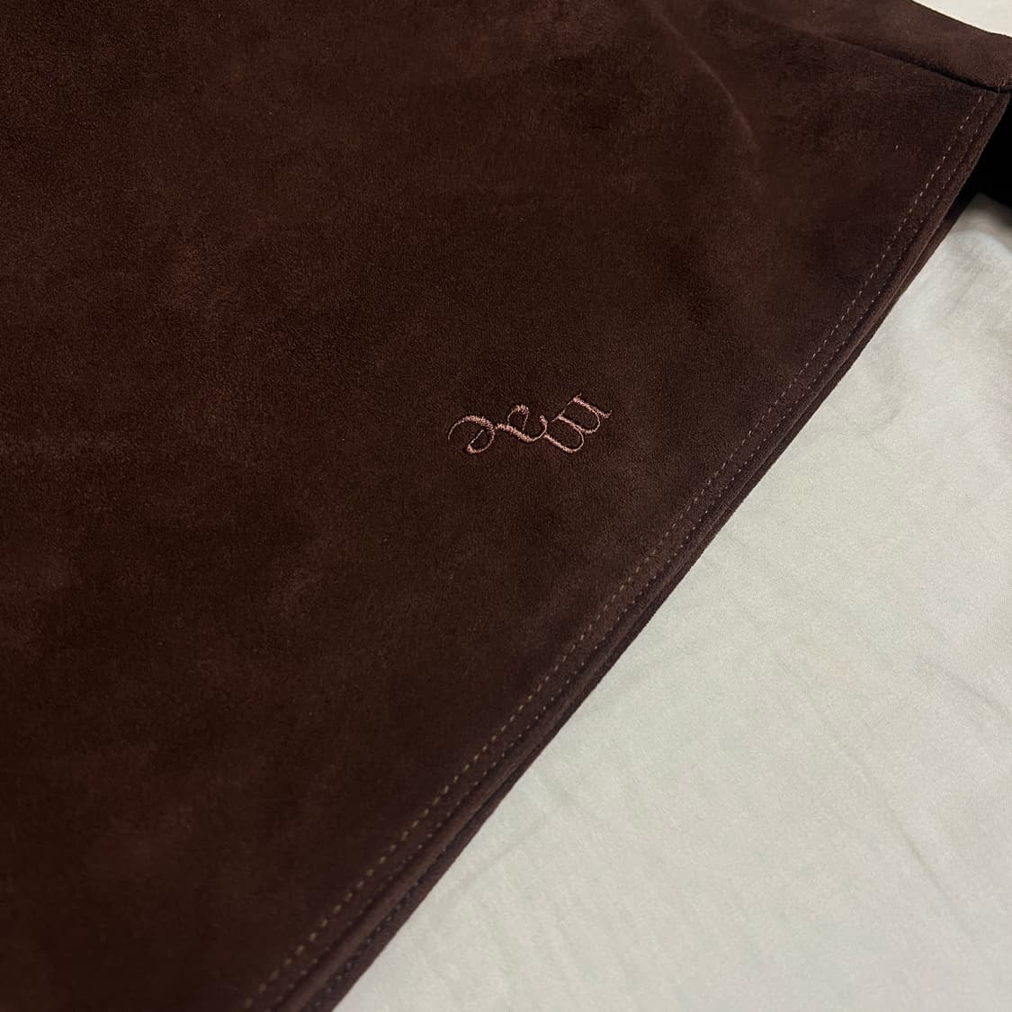 무쿠앤에보니 스웨이드 컴피 호보백 가방 / 마뗑킴 드파운드 르메메 상품이미지3