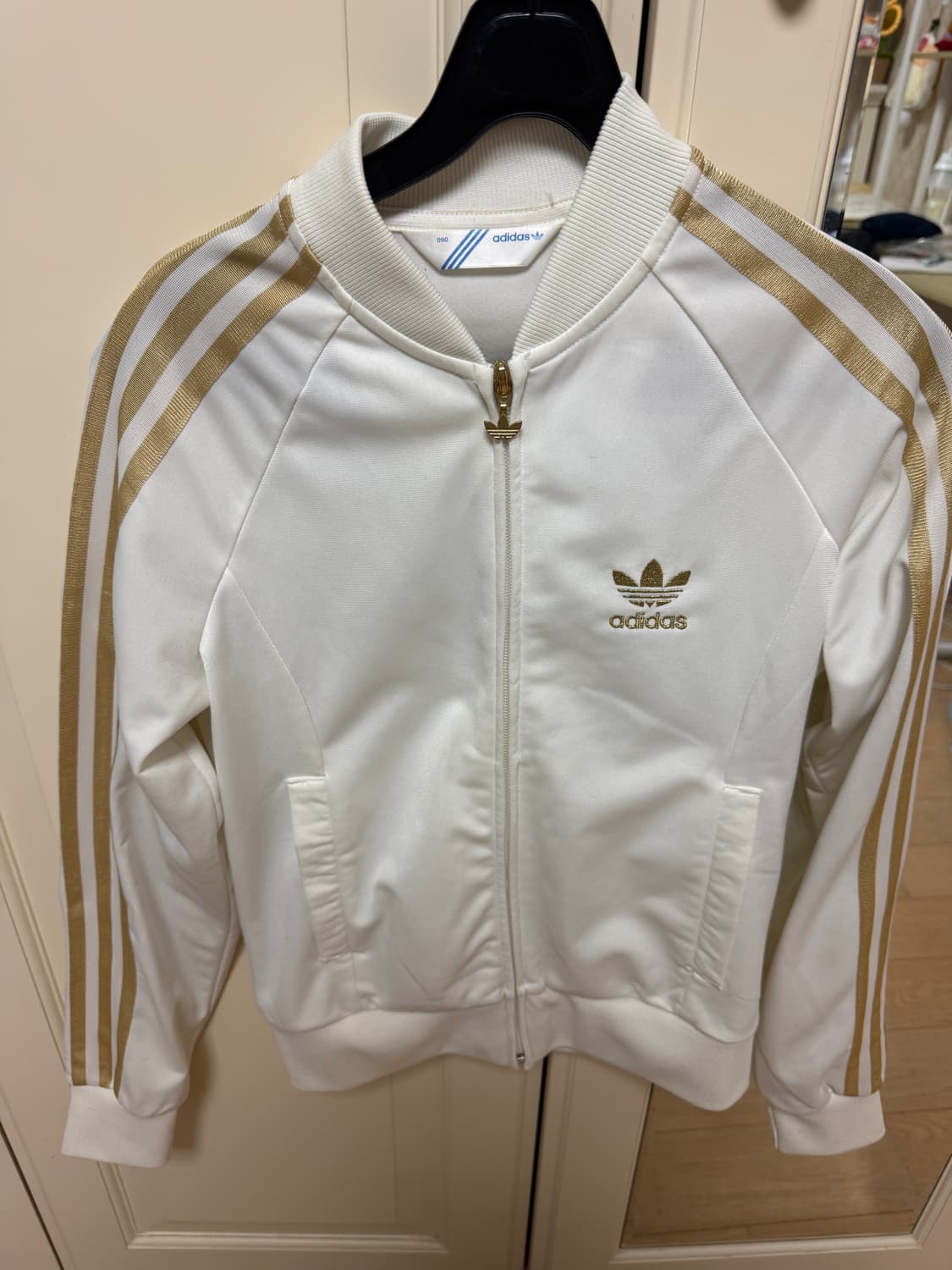 아디다스 화이트 골드져지 상품이미지1