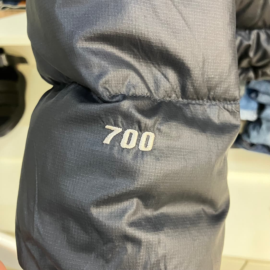 노스페이스 눕시 700 패딩 S 상품이미지4