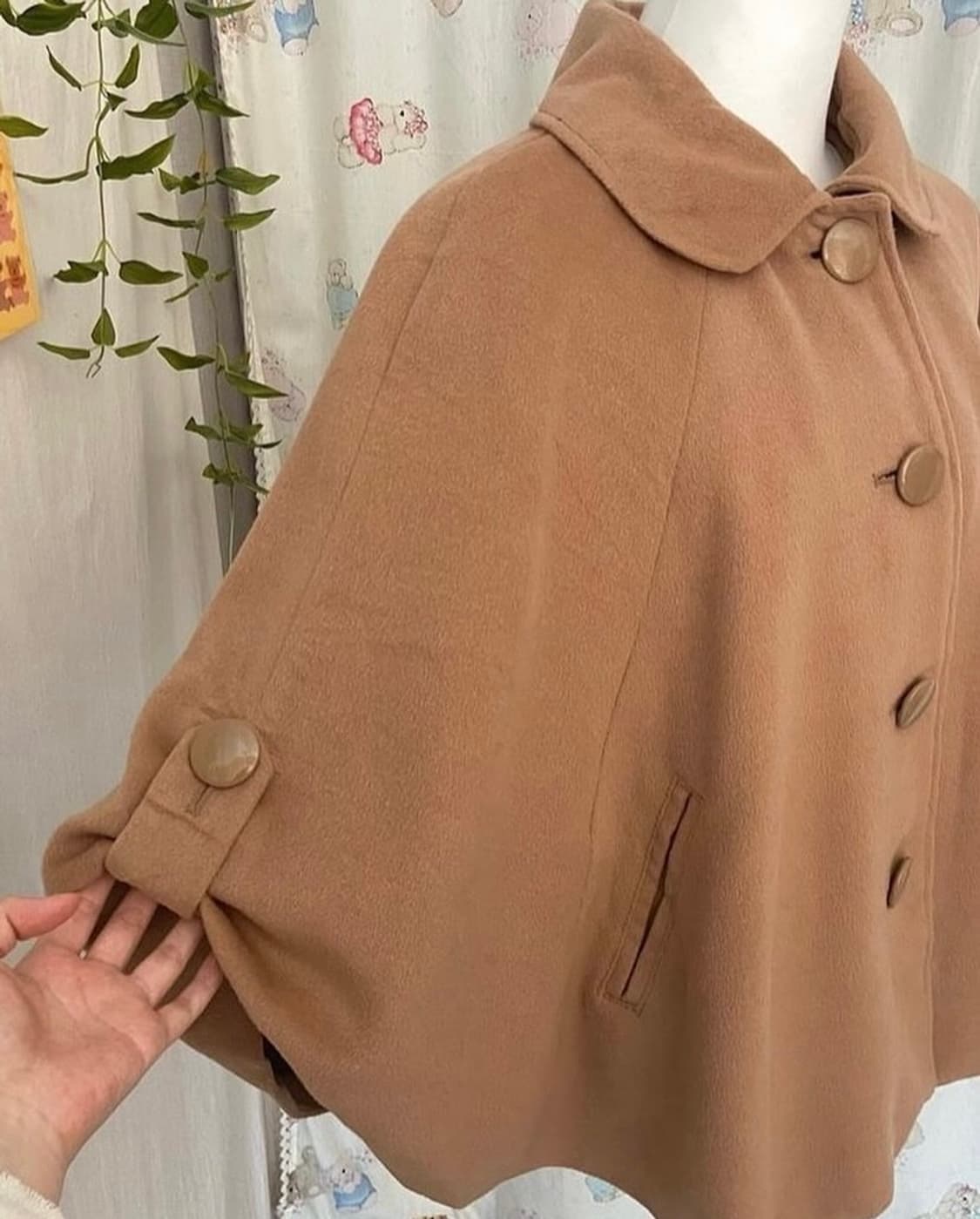 브라운 케이프 코트 상품이미지3