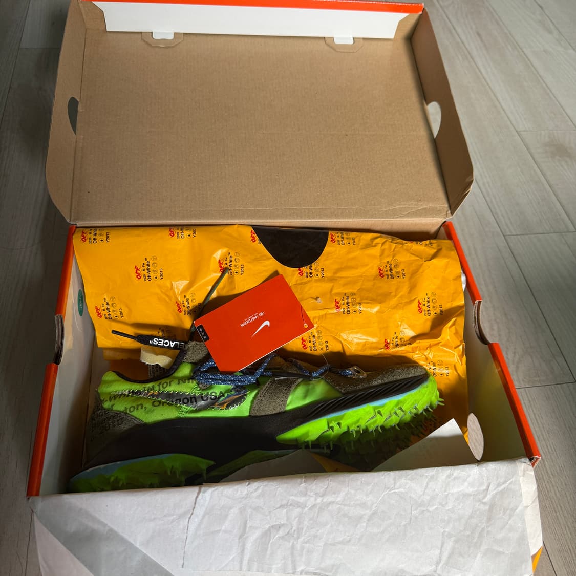 나이키 오프화이트 줌 테라카이거 270 상품이미지5