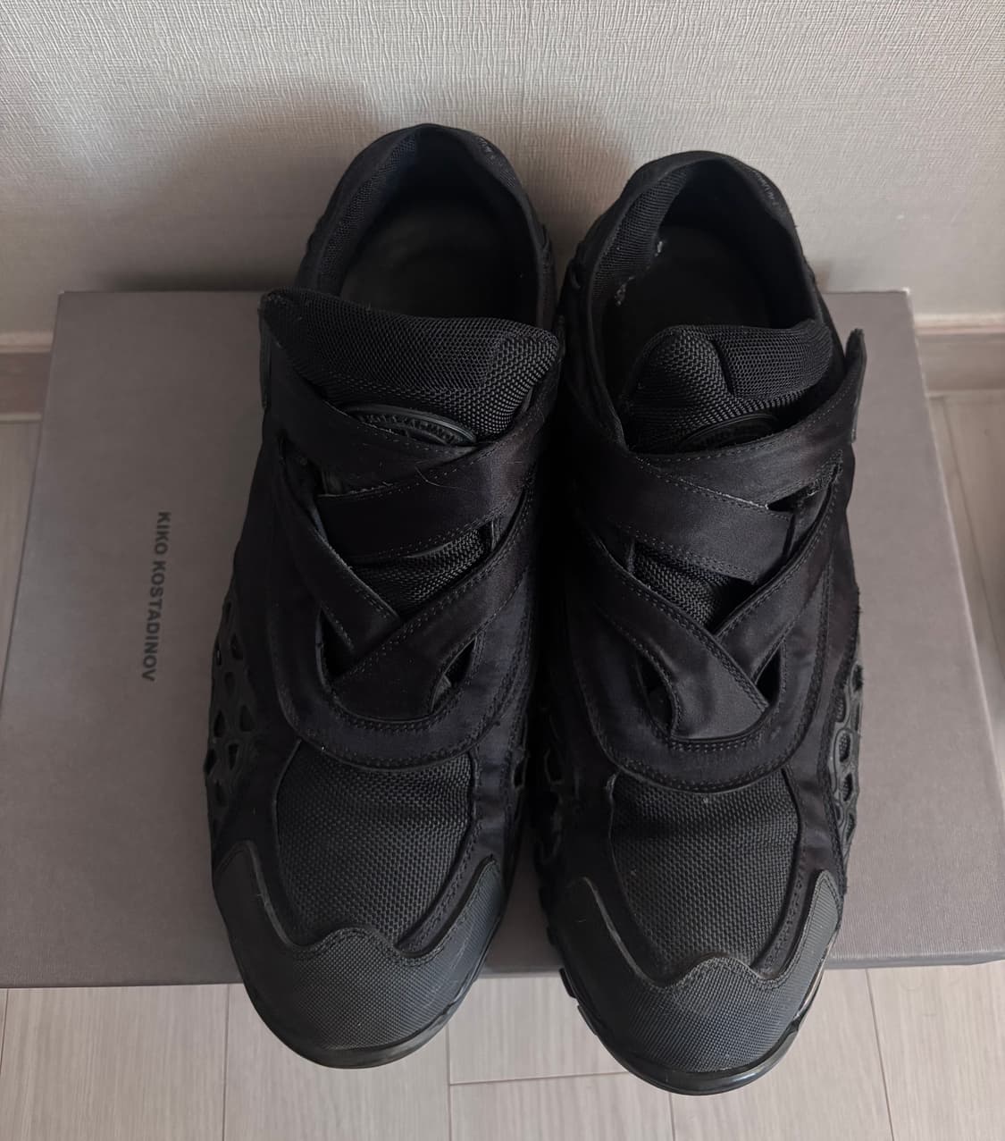 키코 코스타디노브 하크만 오일블랙42 상품이미지1