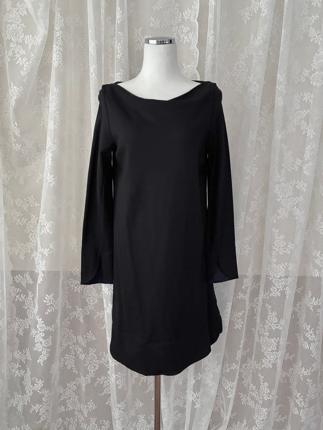 S) 코스 COS 보트넥 미디 원피스 블랙 상품이미지1