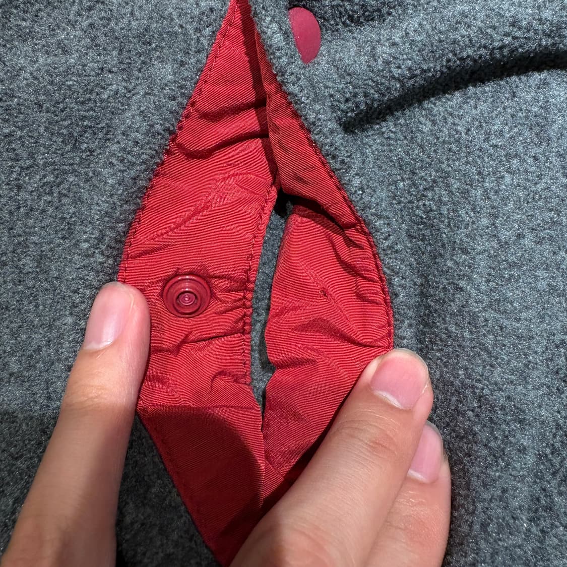 파타고니아 정품 신칠라 그레이 스냅티 상품이미지6