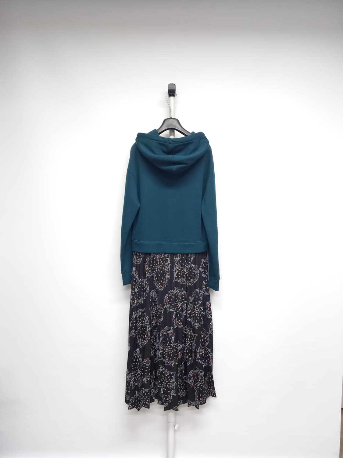 산드로 춘추동 네오프렌 플레어 맥시 롱 원피스 66.55 상품이미지2