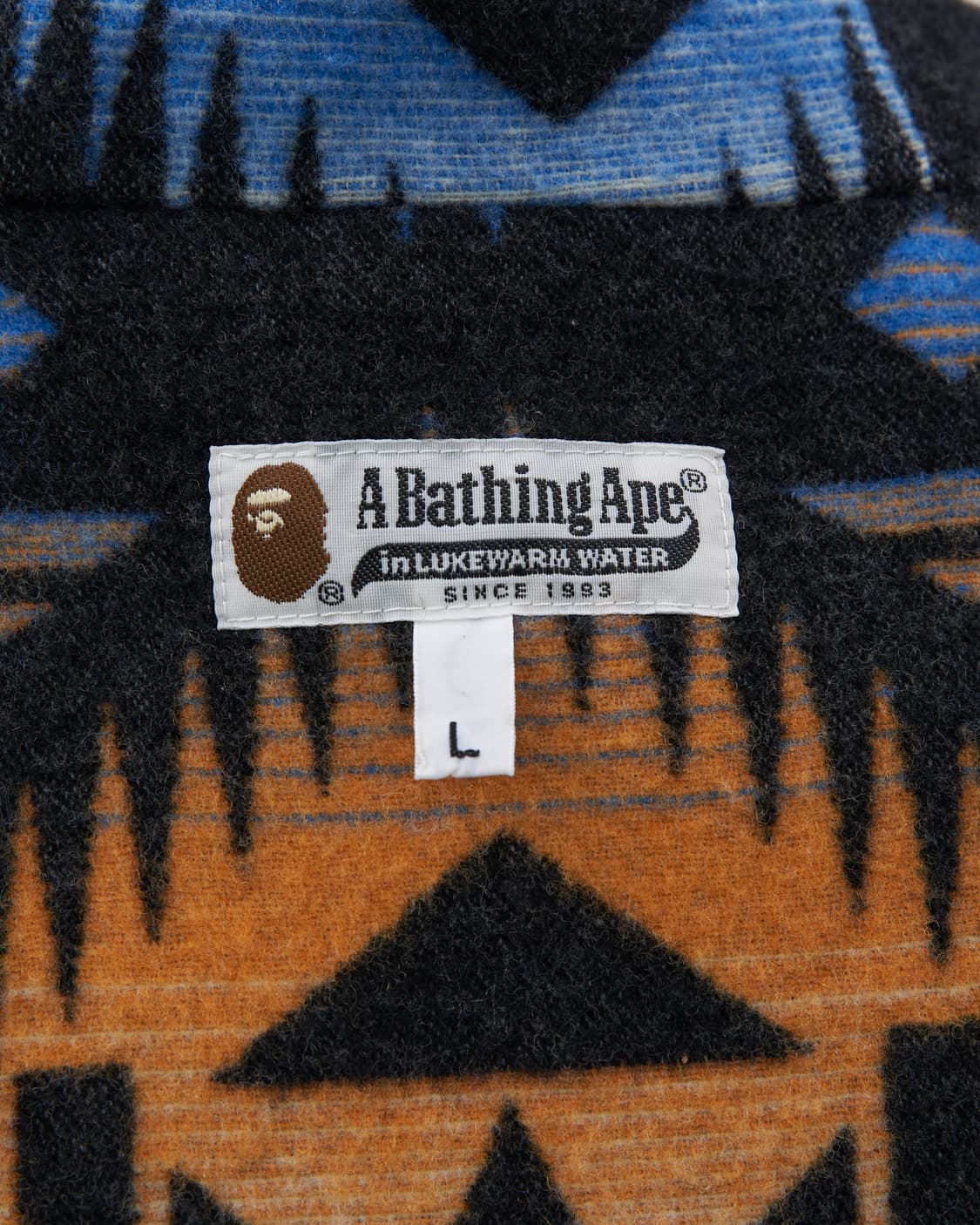Bape 네이티드 패턴 마운틴 파카 블루종 상품이미지8