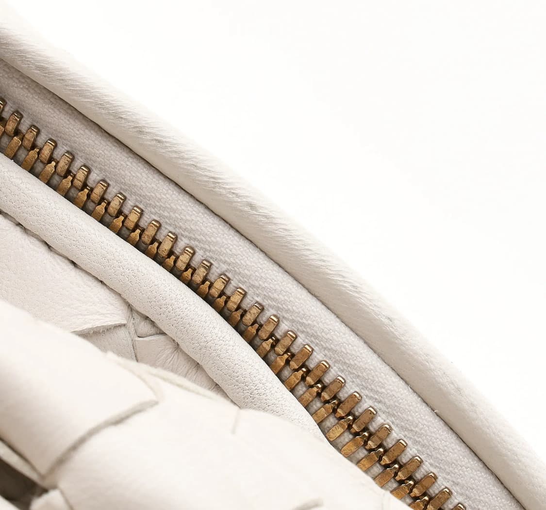 [S급] 보테가베네타 인트레치아토 미니 조디백 판매합니다!!! 상품이미지5