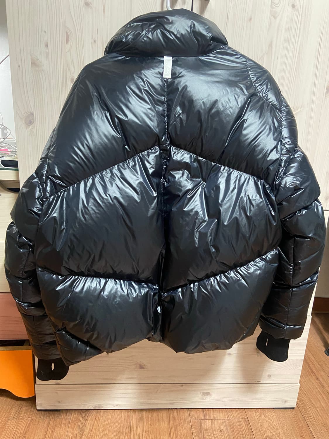 [m]노매뉴얼 스카디 글로시 덕다운 패딩 블랙 상품이미지3