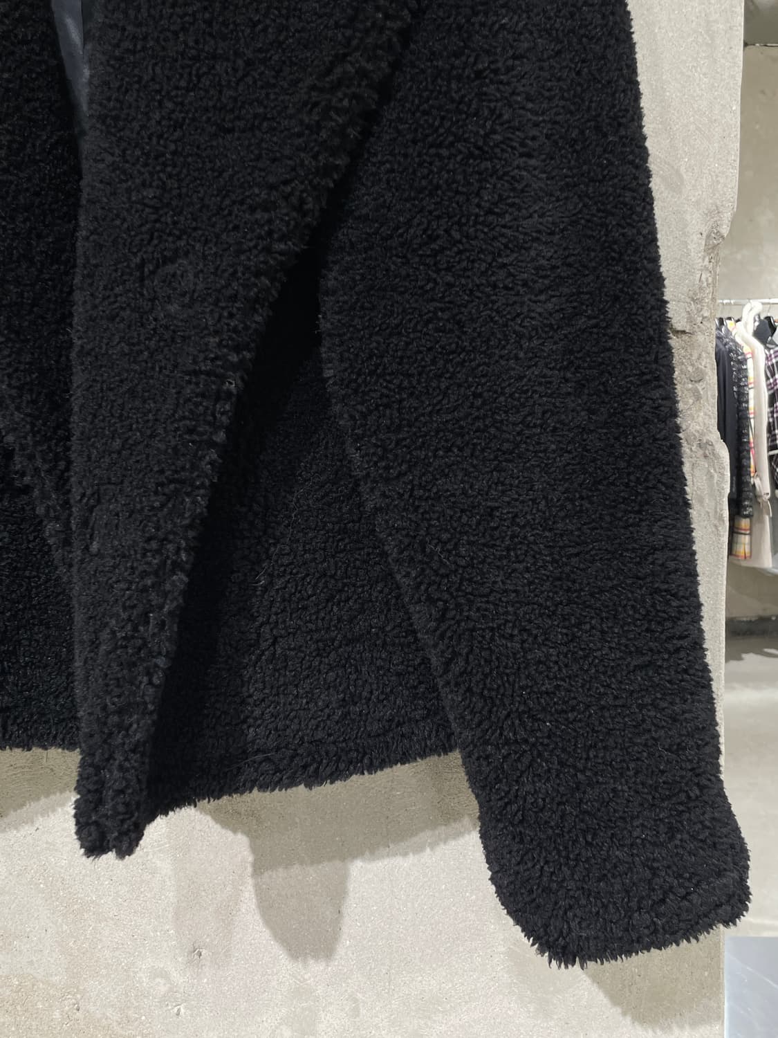 아더에러 블랙 칼시드 플리스 퍼 자켓 상품이미지5