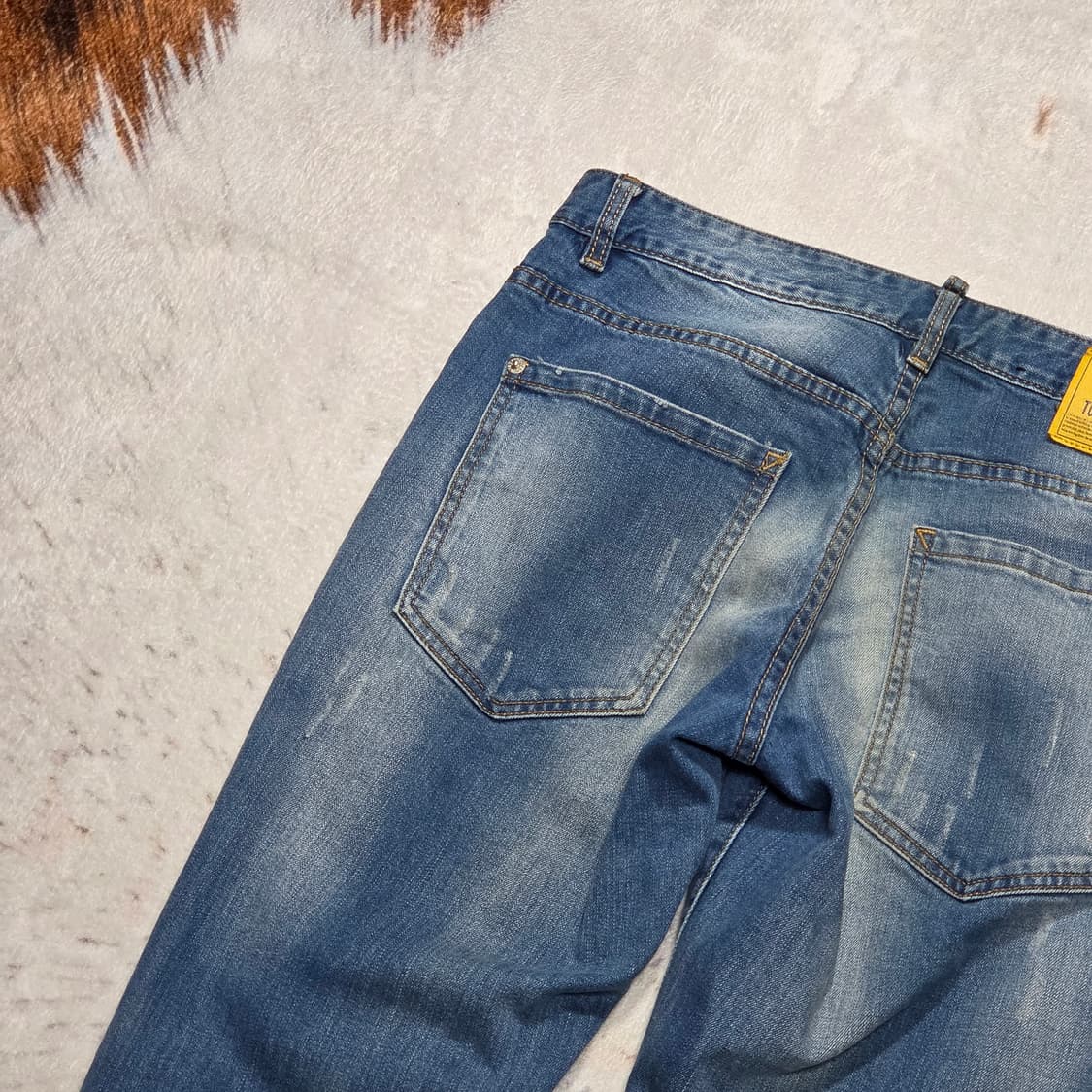 디스퀘어드2 옐로우패치 슬림바이커핏 팬츠 상품이미지3