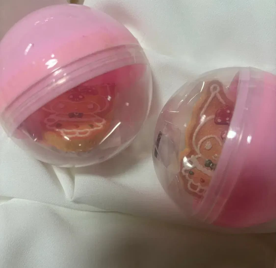 산리오 스위트 홀리데이 성수 팝업 쿠키 키링 가챠 인형 쿠로미 상품이미지1