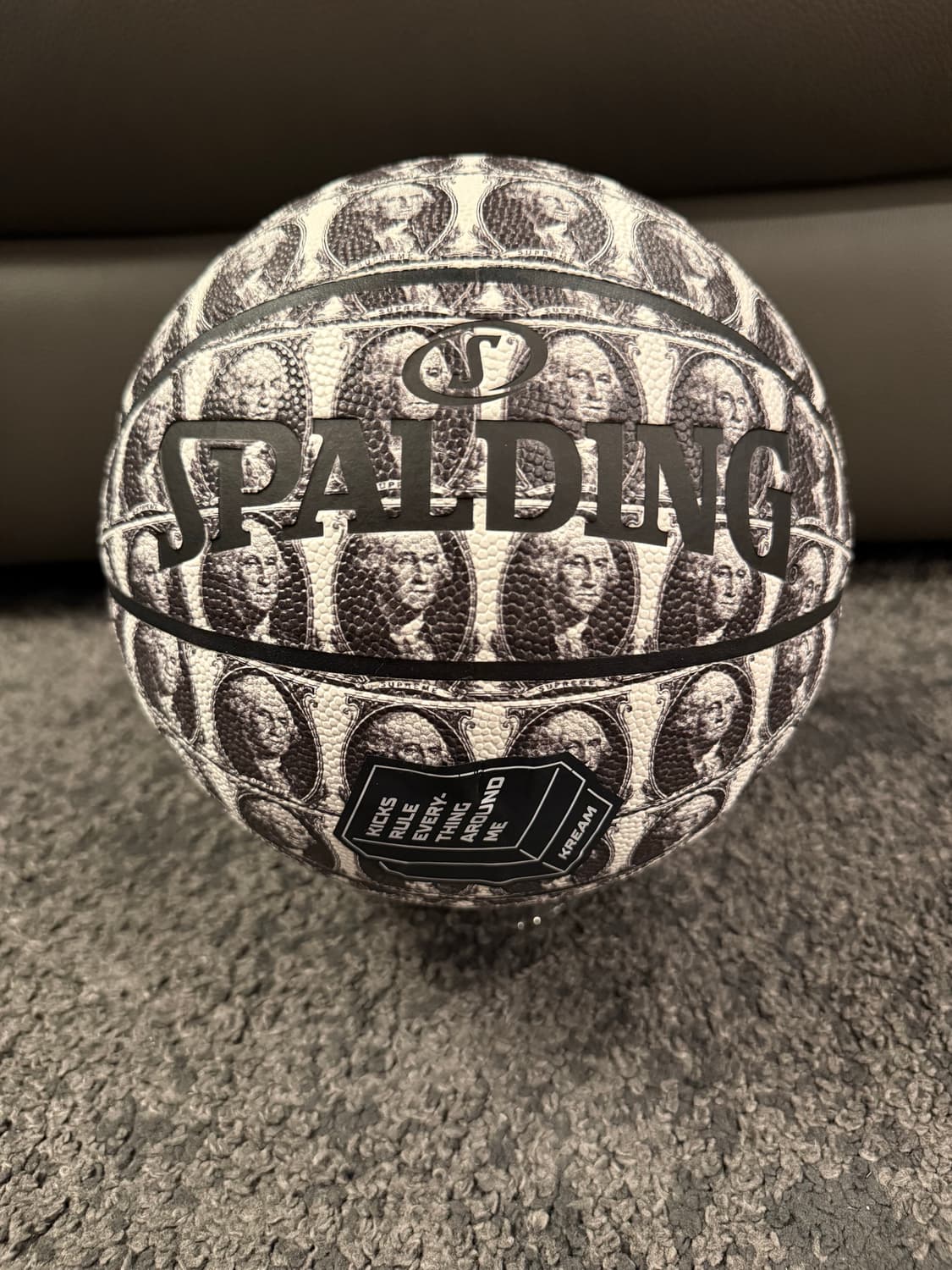 20FW 슈프림 x 스팔딩 워싱톤 베스킷볼 화이트 농구공 상품이미지2
