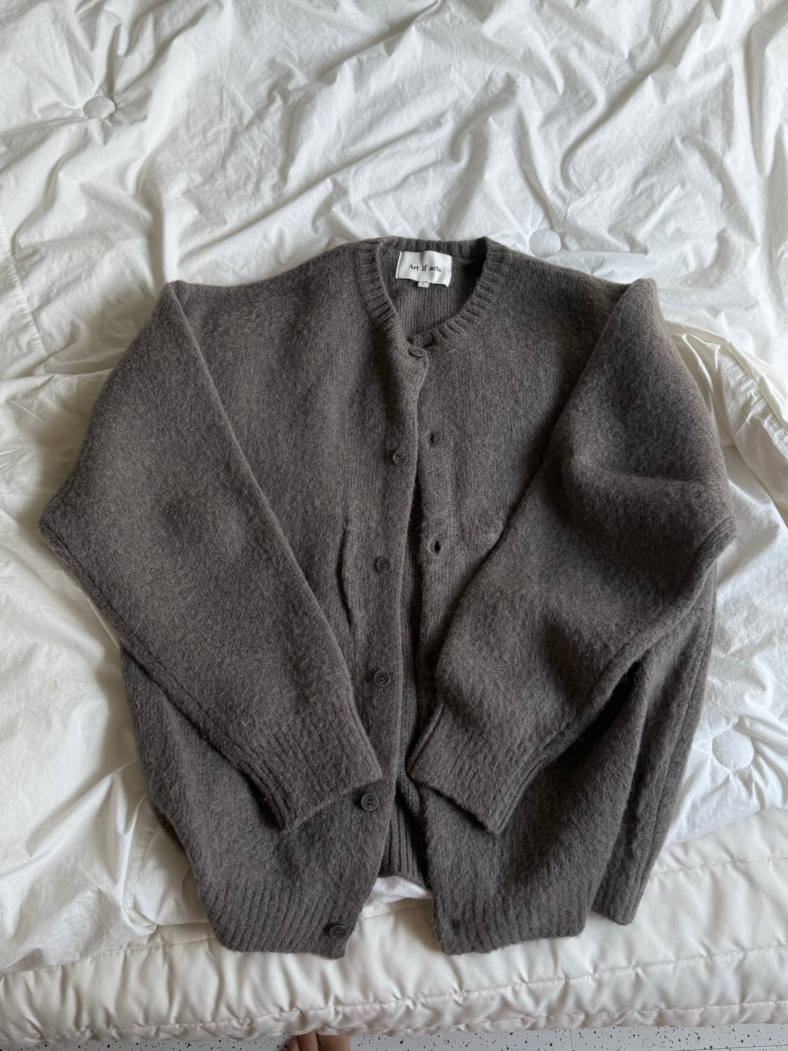 아트이프액츠 라운드넥 모헤어 가디건 상품이미지1