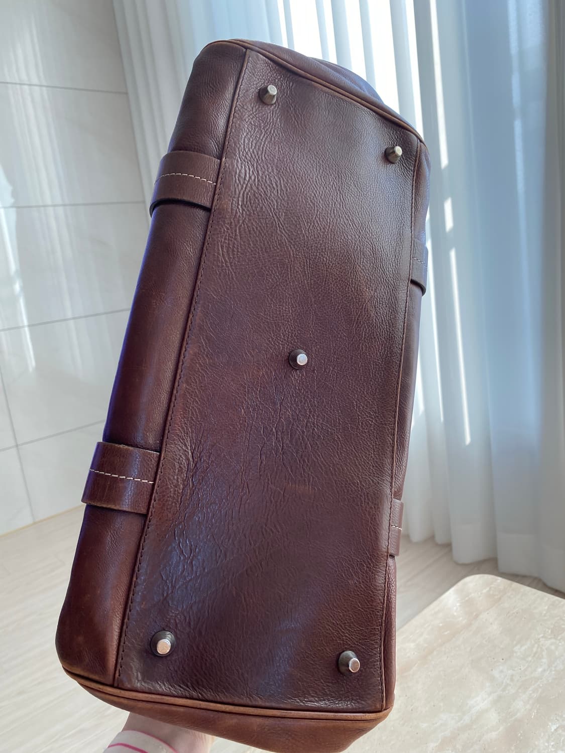 정품 디올 cd 참 로고 브라운 래더 토트백 상품이미지3