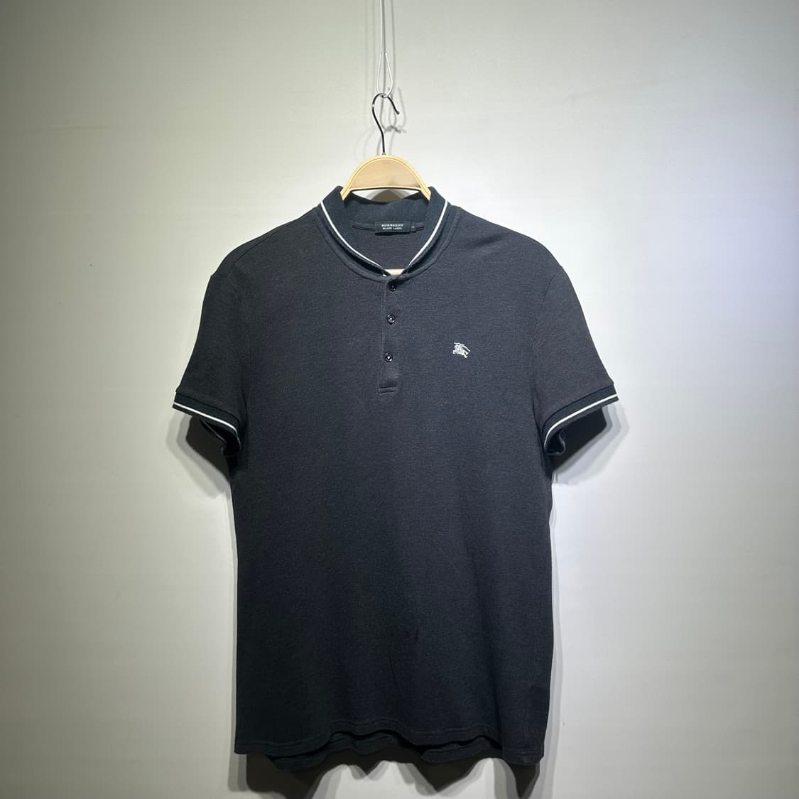 버버리 카라티 판매합니다 상품이미지1