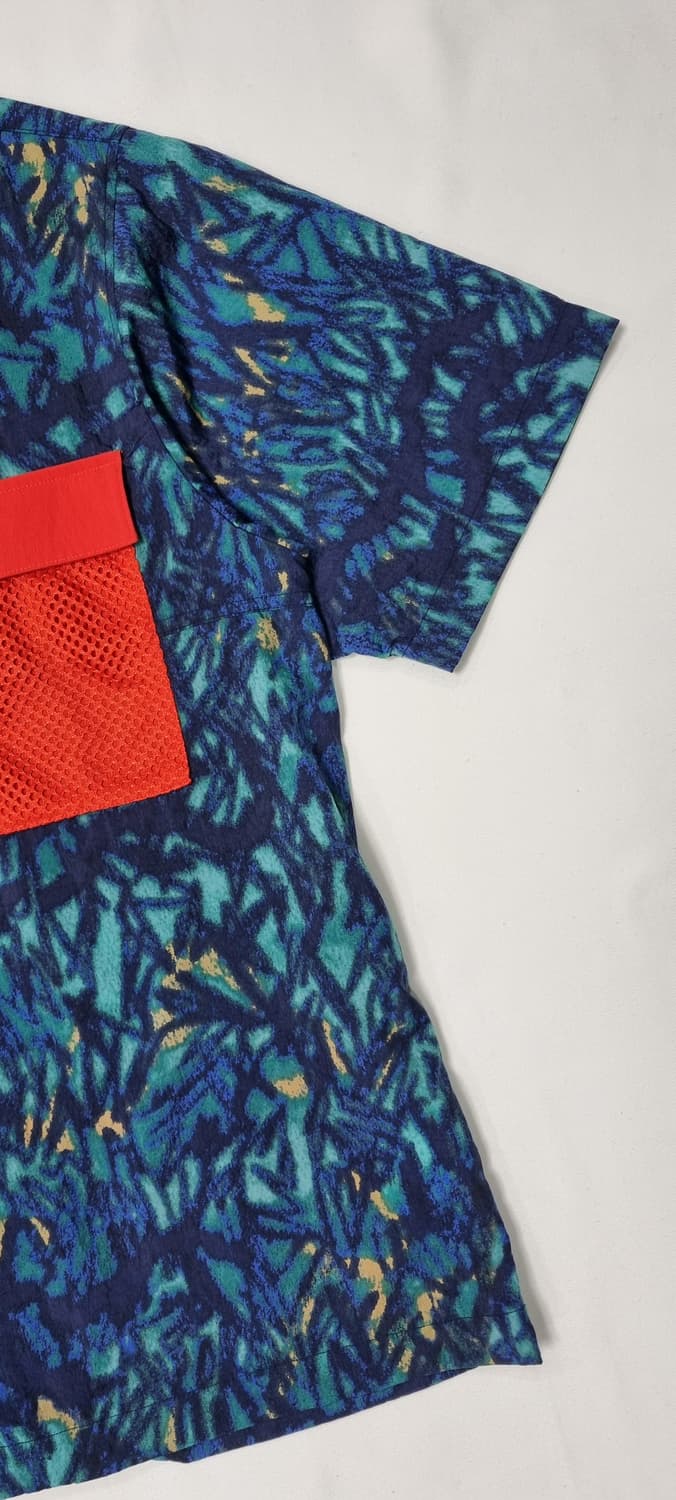 나이키 ACG 올오버 프린트 하이퍼로얄 반팔  L _ 남성 상품이미지4