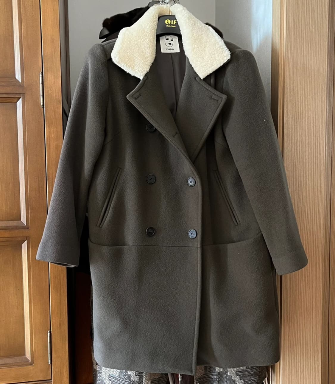 [Syudio Tomboy]스튜디오톰보이 카키브라운 롱코트 상품이미지1