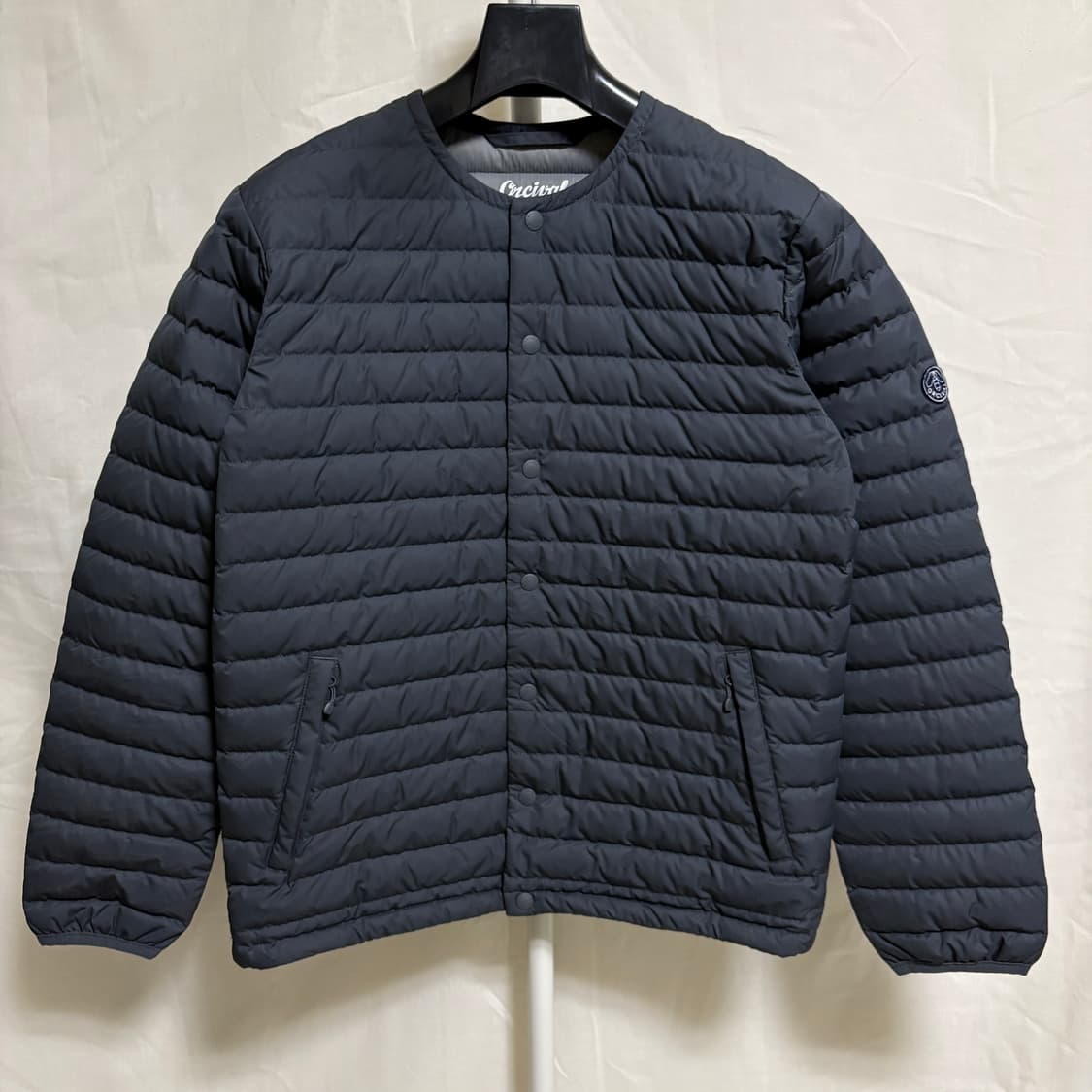 오르치발 덕다운 크루넥 경량패딩 / 차콜, 1 상품이미지1